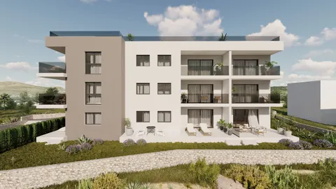 Trogir, Okrug Gornji – Dvosoban stan s loggiom 58 m2 novogradnja