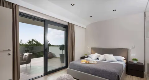 Istra, Višnjan – Vila 250 m2 na parceli od 1659 m2 top lokacija