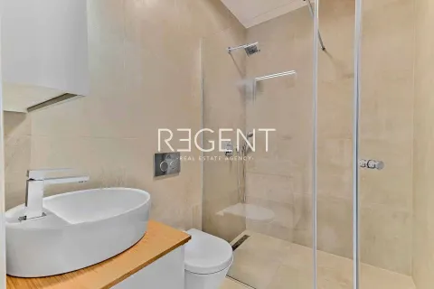 Zagreb, Ban Centar – Trosoban stan 131 m2