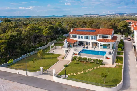 Šibenik - Prekrasna luksuzna vila uz more 1000 m2