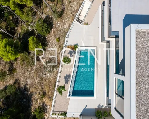 Makarska, Brela - Luksuzna vila s panoramskim pogledom na more 317 m2