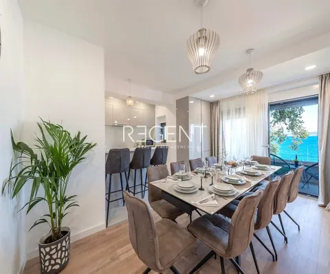 Zadar, Posedarje - Vila prvi red uz more 300 m2