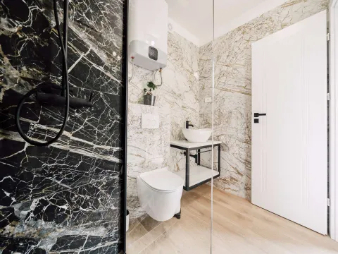 Zadar, Privlaka – Novoizgrađena kameno-moderna vila