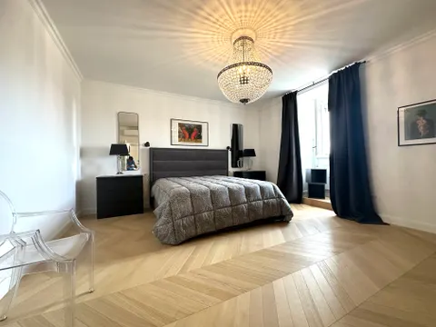Zagreb, Centar - Prekrasan renoviran trosoban stan s pogledom na Katedralu, NAJAM