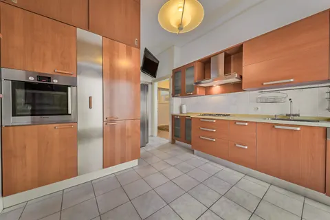Zagreb, Donji Grad – Prekrasan stan od 187m² u samom centru grada