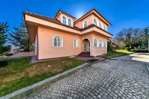 Zagreb, Gračani - Luksuzno obiteljsko imanje
