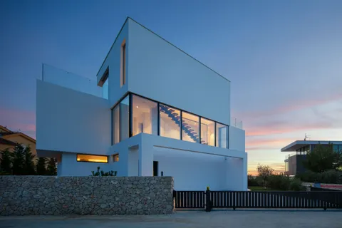 Sukošan – Luksuzna moderna vila s bazenom 495 m2