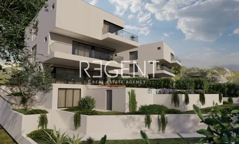 Šibenik, Rogoznica- Zemljište s projektom luksuzne vile 819m2
