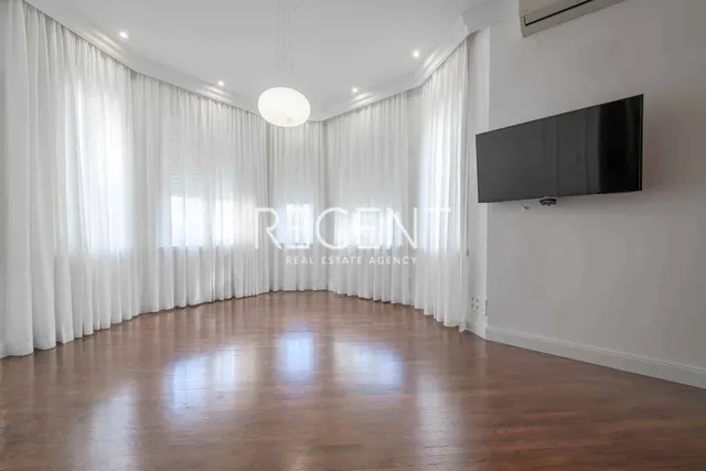Zagreb, Tuškanac - Luksuzan stan s vrtom 250 m2, najam