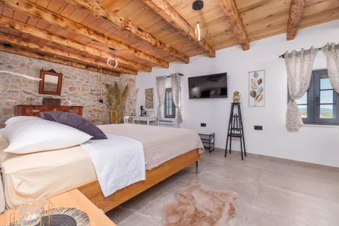 Krk - Luksuzna vila za najam 135 m2