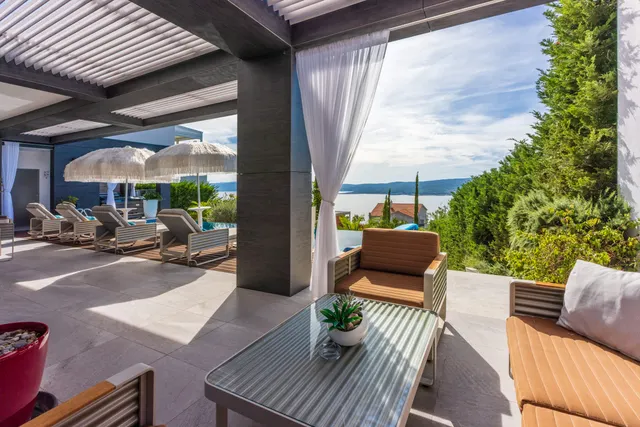 Crikvenica - Prekrasna vila s panoramskim pogledom 400 m2