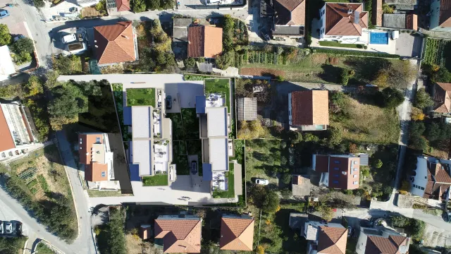 Trogir – Dvosoban stan u blizini centra s vrtom 85 m2 novogradnja