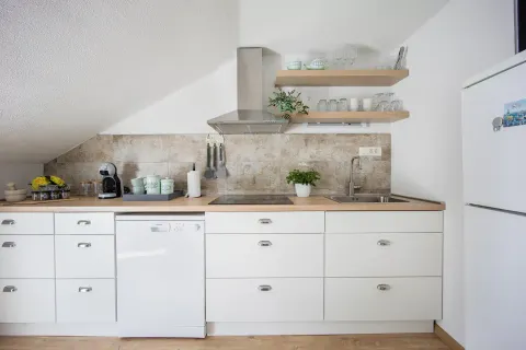Trogir, centar- Kamena kuća 174 m2