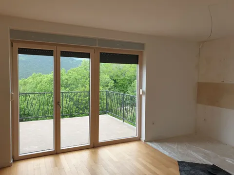 Crikvenica - Trosoban stan u urbanoj vili sa panoramskim pogledom 69 m2