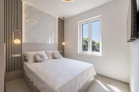 Split, Bačvice - Luksuzan dvosoban stan 64 m2 DUGOROČAN NAJAM