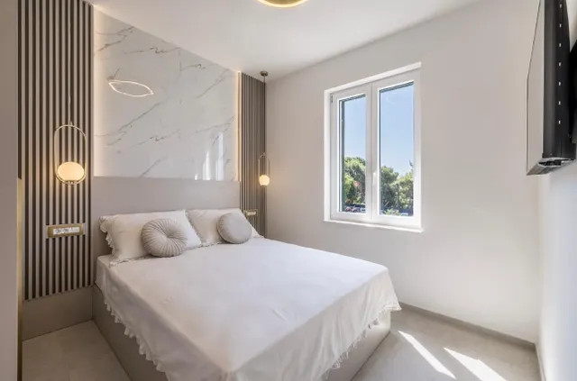 Split, Bačvice - Luksuzan dvosoban stan 64 m2 DUGOROČAN NAJAM