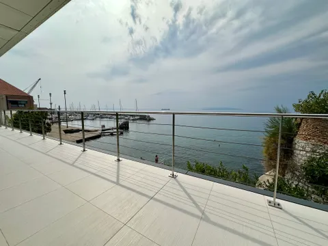 Rijeka - Moderna vila prvi red do mora 600 m2