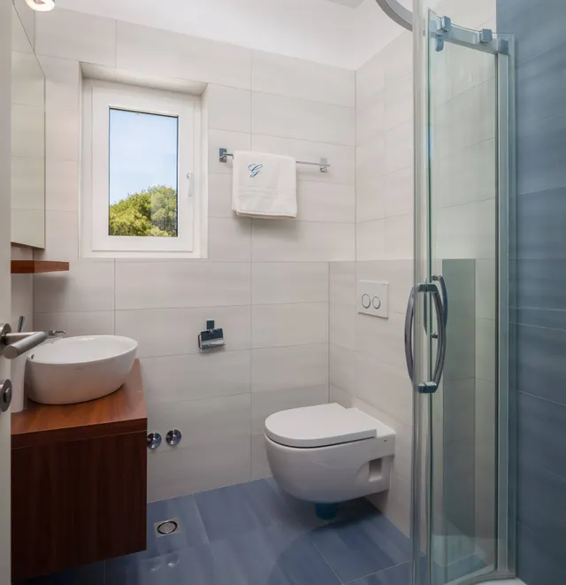 Šibenik - Prekrasna luksuzna vila uz more 1000 m2