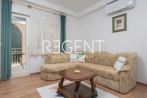 Split, Kaštel Štafilić- Trosoban stan za dugoročan najam