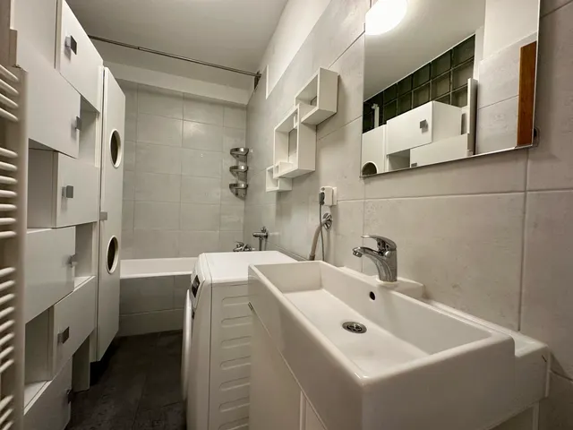 Zagreb, Mlinovi - Moderan trosoban stan 70 m2