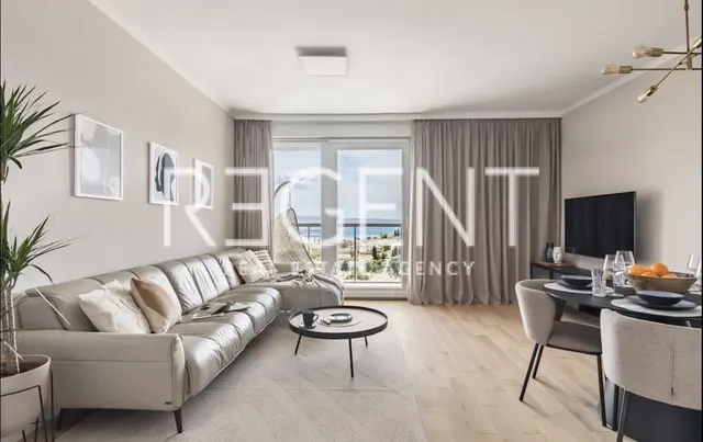 Split, Spinut - Penthouse za dugoročan najam 78 m2