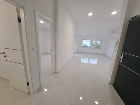 Crikvenica - Trosoban stan 52 m2 novogradnja