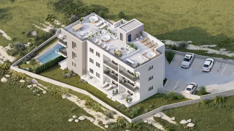 Trogir, Okrug Gornji – Dvosoban stan s loggiom 58 m2 novogradnja