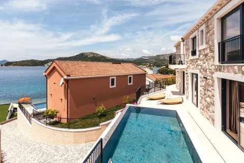 Dubrovnik, Slano – Moderna kamena kuća uz more