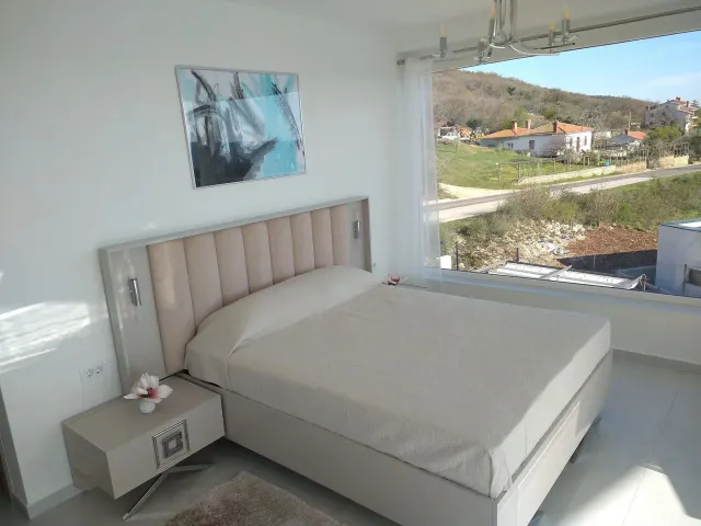 Istra, Labin - Luksuzna vila suvremenog dizajna s pogledom na more 225 m2