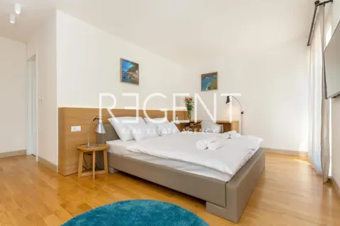 Hvar, Ivan Dolac - imanje u srcu otoka 140 000m2