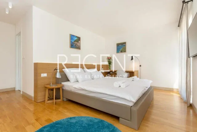 Hvar, Ivan Dolac - imanje u srcu otoka 140 000m2