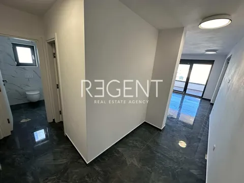 Zadar, Vir - dvosoban stan 50m od mora 121 m2