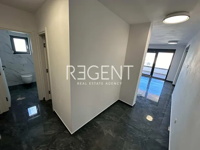 Zadar, Vir - dvosoban stan 50m od mora 121 m2