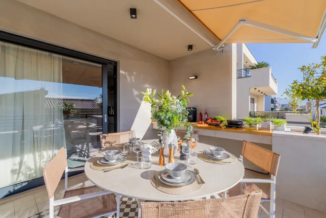 Split, Kaštel Lukšić - Luksuzni Penthouse 110 m2 s terasom