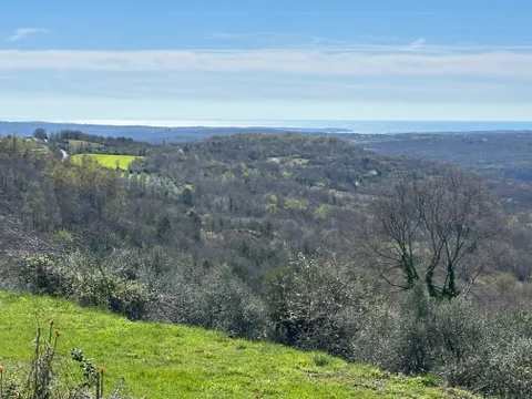 Istra, Krasica - Građevinsko zemljište s građevinskom dozvolom 750 m2