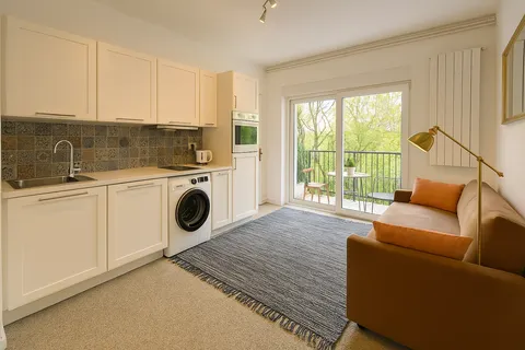 Zagreb, Kvaternik – šarmantan stan od 30 m² s terasom za najam
