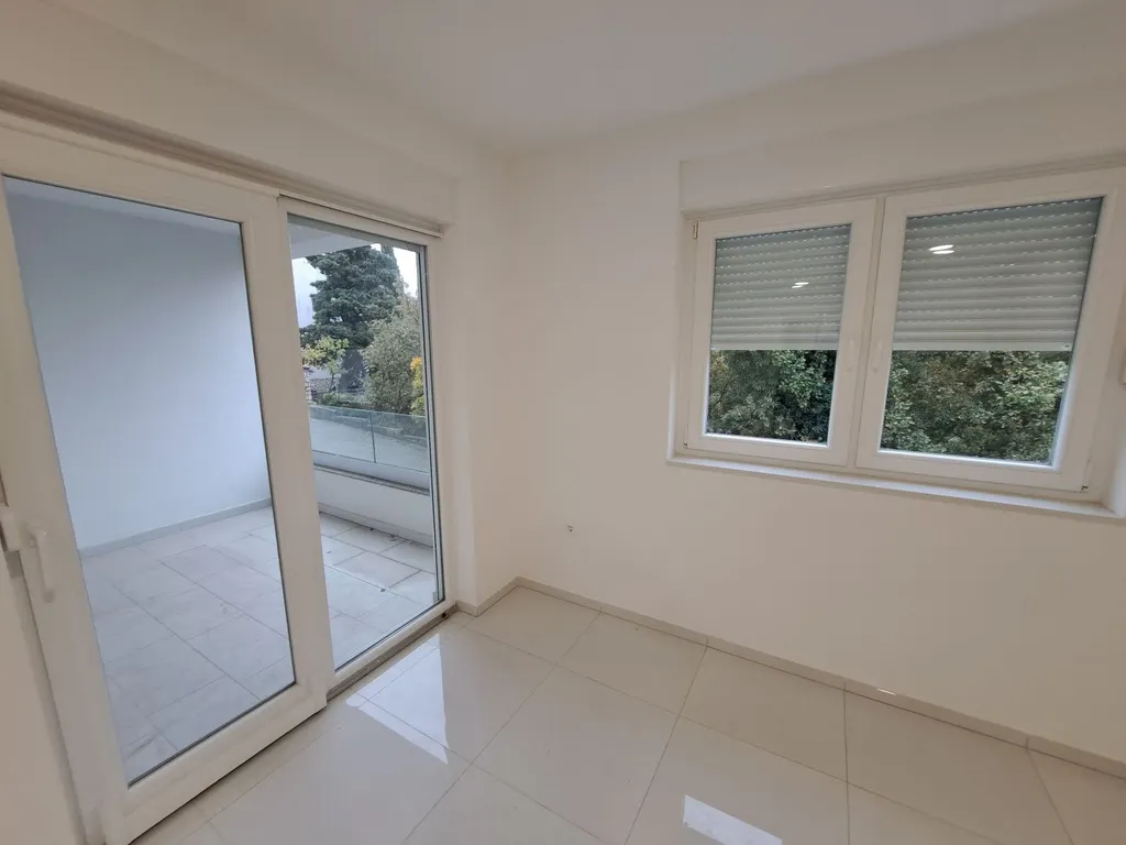 Crikvenica - Stambena novogradnja 100 m od mora