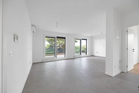 Istra, Tar - Ekskluzivan penthouse s krovnom terasom u novogradnji 130 m2