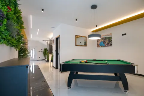 Makarska, Zagvozd - Luksuzna vila s bazenom 270 m2