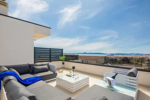 Šibenik, Vodice - Luksuzna vila na Jadranskoj obali