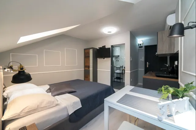 Zagreb, Trg bana Josipa Jelačića - Dvosoban stan 38 m2
