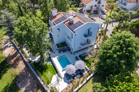 PRIVATNO: Kvarner, Opatija - Luksuzna vila na prekrasnoj lokaciji