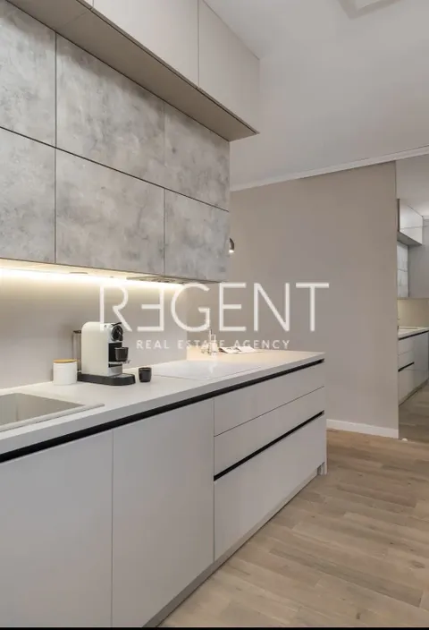 Split, Spinut - Penthouse za dugoročan najam 78 m2