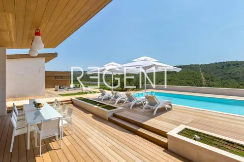 Hvar, Ivan Dolac - imanje u srcu otoka 140 000m2