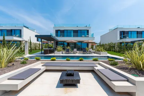 Istra, Poreč – Dizajnerska vila s pogledom na more 310 m2