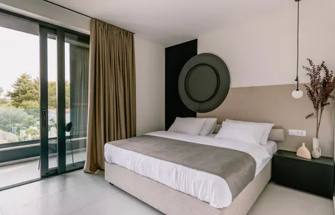 Šibenik, Vodice - Moderna vila, novogradnja 200 m2