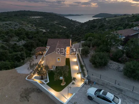 Rogoznica, Ražanj - autentična vila s pogledom na more