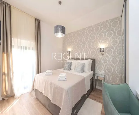 Zadar, Posedarje - Vila prvi red uz more 300 m2