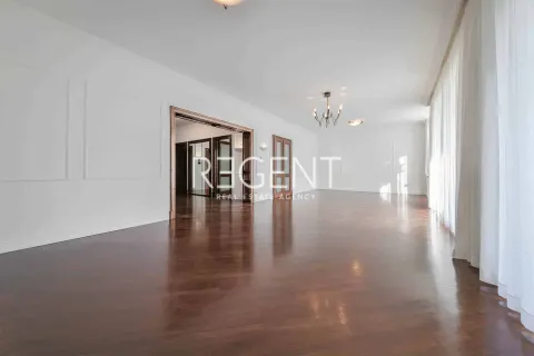 Zagreb, Tuškanac - Luksuzan stan s vrtom 250 m2, najam
