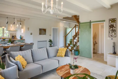 Istra, Višnjan - Luksuzna vila s bazenom i panoramskim pogledom 170 m2